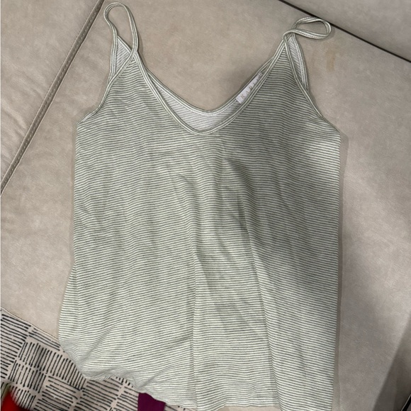 Tank - Picture 1 of 2